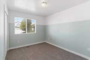 2204 E 3225 N, Layton, UT 84040 - Photo 21