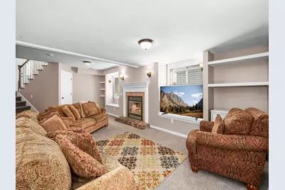 2079 N 2100 E, Layton, UT 84040 - Photo 19