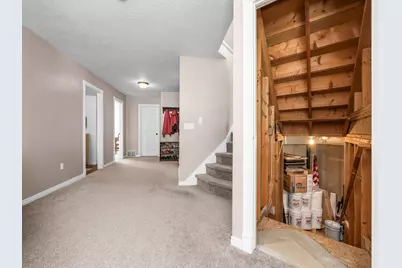 2079 N 2100 E, Layton, UT 84040 - Photo 25