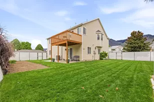 2079 N 2100 E, Layton, UT 84040 - Photo 33