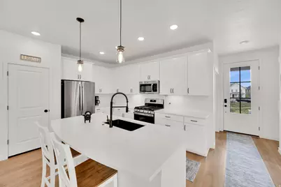 11152 S Moon Valley Dr #901, South Jordan, UT 84009 - Photo 3