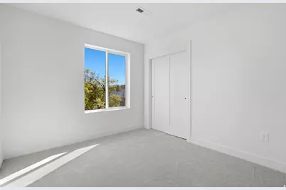 7645 S 300 E, Sandy, UT 84047 - Photo 25