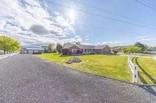 2162 S 2850 W, West Haven, UT 84401 - Photo 3
