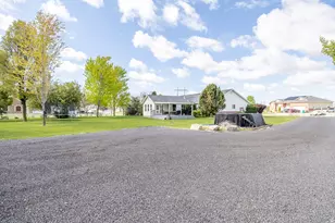 2162 S 2850 W, West Haven, UT 84401 - Photo 41