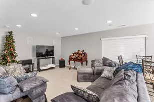 1679 E Kierstin Pl, Salt Lake City, UT 84108 - Photo 33