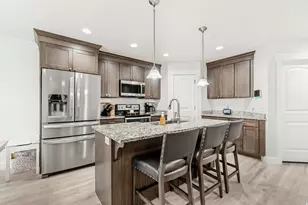13061 S Cannon View Dr, Riverton, UT 84096 - Photo 7
