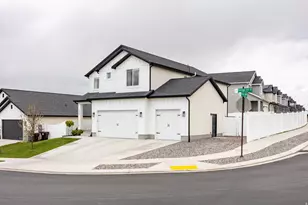 2857 E Carriage Hill Dr, Eagle Mountain, UT 84005 - Photo 45