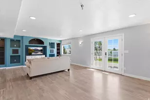 4921 W Woodridge Dr, South Jordan, UT 84009 - Photo 23