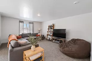 683 W Powderwood Ln, Mapleton, UT 84664 - Photo 3