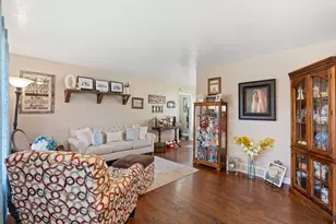 5036 W Cedar Point Peak Dr, Riverton, UT 84096 - Photo 3