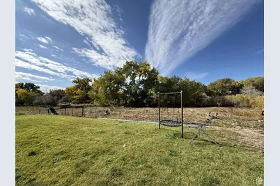 790 W 1000 S, Huntington, UT 84528 - Photo 33