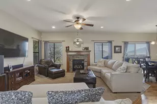 3926 E Barton Creek Dr, Eagle Mountain, UT 84005 - Photo 9