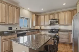 3926 E Barton Creek Dr, Eagle Mountain, UT 84005 - Photo 11