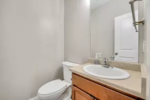 1099 E East Garden Bend Pl E, Sandy, UT 84094 - Photo 11
