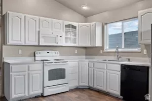 1048 S Slate Canyon Dr, Provo, UT 84606 - Photo 7