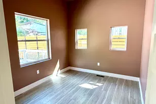 633 E 300 S, Salt Lake City, UT 84102 - Photo 29
