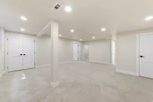186 M St E, Salt Lake City, UT 84103 - Photo 29