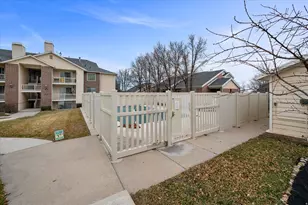2095 S Main St, Bountiful, UT 84010 - Photo 27