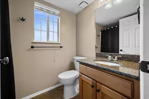 2095 S Main St, Bountiful, UT 84010 - Photo 15