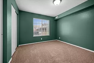 2095 S Main St, Bountiful, UT 84010 - Photo 17