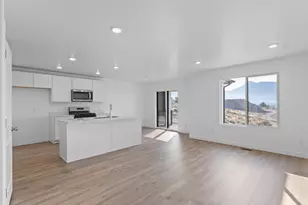 4254 N Buckstone Wy, Lehi, UT 84048 - Photo 3