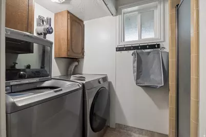 2419 N 2550 E, Layton, UT 84040 - Photo 25