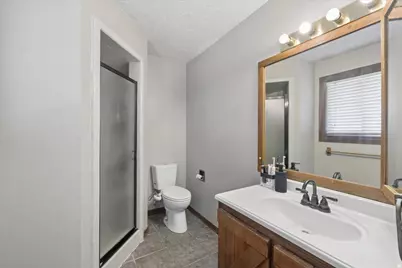 2419 N 2550 E, Layton, UT 84040 - Photo 15