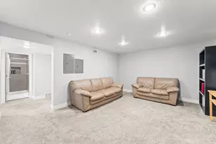 1013 N Main St, Orem, UT 84057 - Photo 23