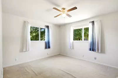 1677 S 75 E, Bountiful, UT 84010 - Photo 11