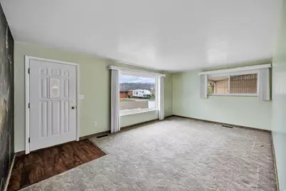 822 N 100 W, Tremonton, UT 84337 - Photo 5