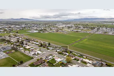 822 N 100 W, Tremonton, UT 84337 - Photo 31