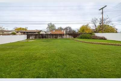822 N 100 W, Tremonton, UT 84337 - Photo 3