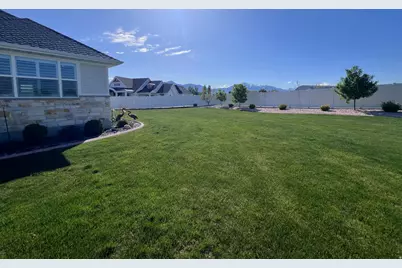 2437 N 2950 W, Plain City, UT 84404 - Photo 65