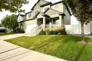12476 S Clipper Peak Dr, Herriman, UT 84096 - Photo 11