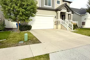 12476 S Clipper Peak Dr, Herriman, UT 84096 - Photo 3