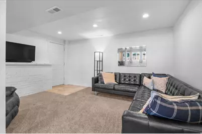 1359 N East Lisa St E, Layton, UT 84040 - Photo 21