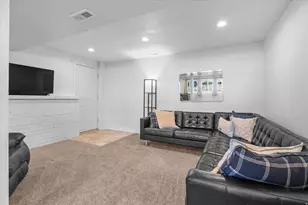 1359 N East Lisa St E, Layton, UT 84040 - Photo 21