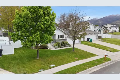 1183 E 2300 N, Layton, UT 84040 - Photo 45