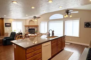 1959 N 150 E, Centerville, UT 84014 - Photo 13