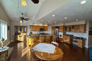 1959 N 150 E, Centerville, UT 84014 - Photo 7