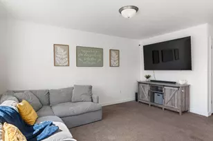 1512 W Parkview Dr S, Syracuse, UT 84075 - Photo 15
