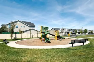 1512 W Parkview Dr S, Syracuse, UT 84075 - Photo 35