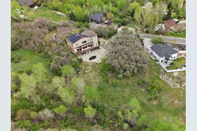 3635 N Patiosprings Dr E #105, Eden, UT 84310 - Photo 3