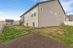 1707 N Larkspur Way, Layton, UT 84040 - Photo 37