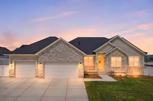 7236 W Halls Crossing Dr S, Herriman, UT 84096 - Photo 1