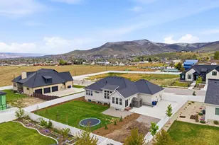 7236 W Halls Crossing Dr S, Herriman, UT 84096 - Photo 31