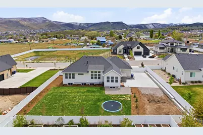 7236 W Halls Crossing Dr S, Herriman, UT 84096 - Photo 27