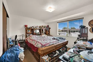 1890 W 2400 S, Syracuse, UT 84075 - Photo 11