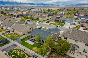 2442 E Hitching Post Dr, Eagle Mountain, UT 84005 - Photo 31