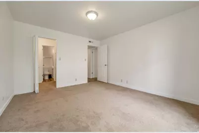 5572 S Marshwood #UNIT E, Salt Lake City, UT 84107 - Photo 11